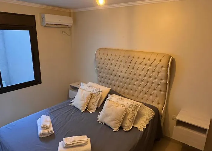 Departamento Centrico Con Balcon A La Calle
